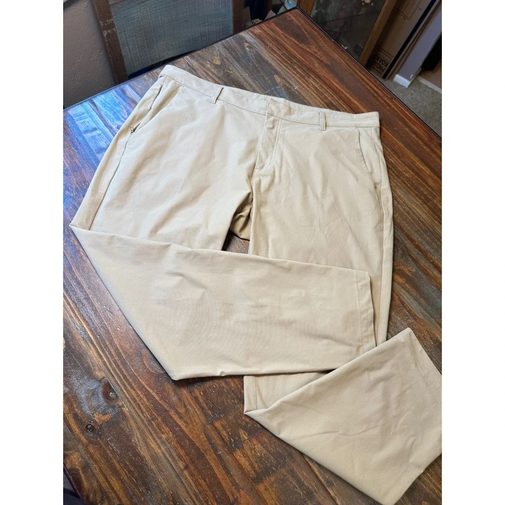 Fabletics Mens The Only Pant Khaki Tan Straight Leg Tech Chino 40x32 PT2459436